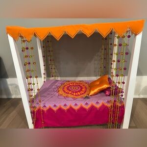 American Girl Julie Albright’s Canopy Bed